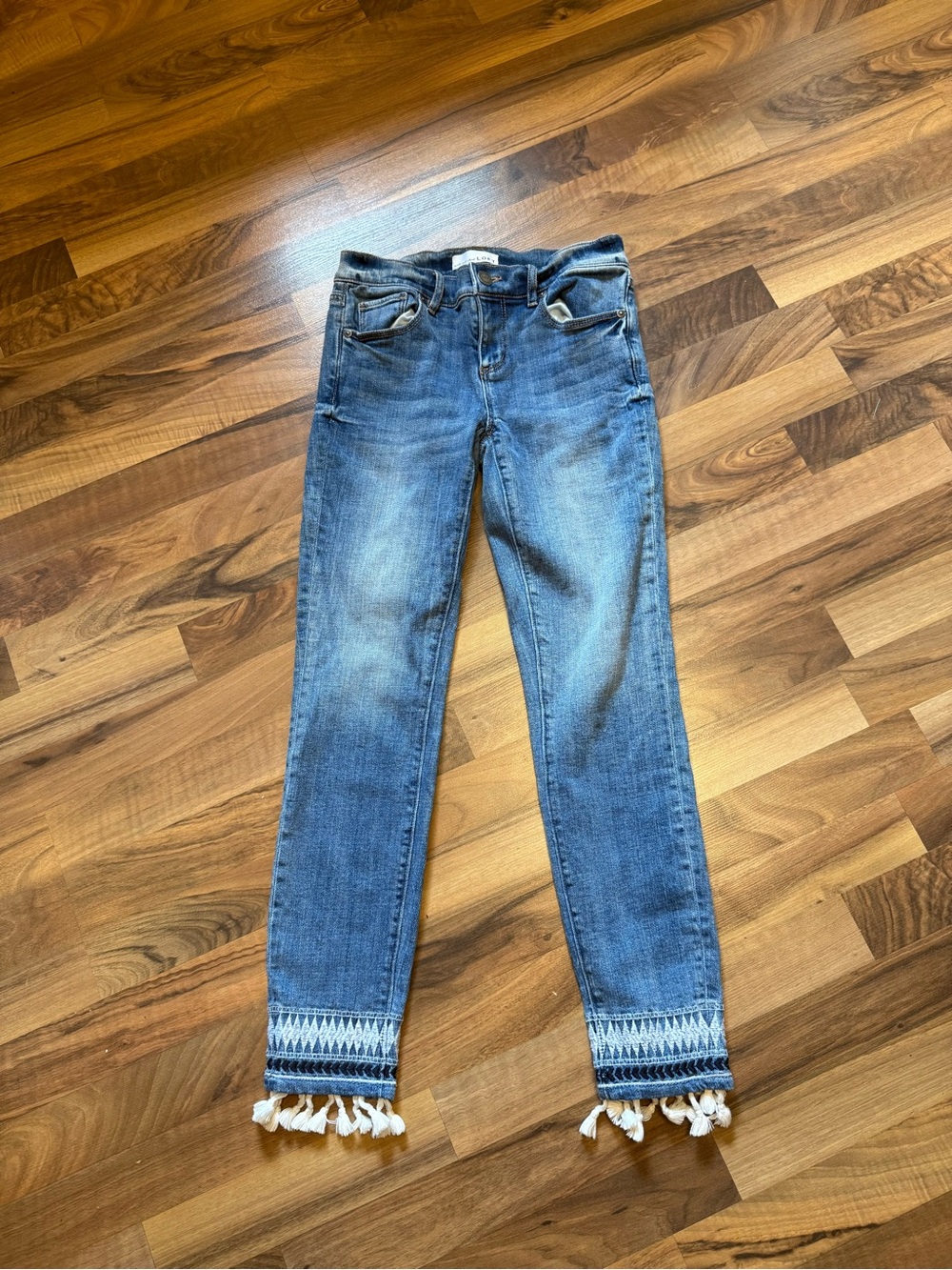 LOFT Modern Skinny Jeans Embroidered Tassel Hem 00/24